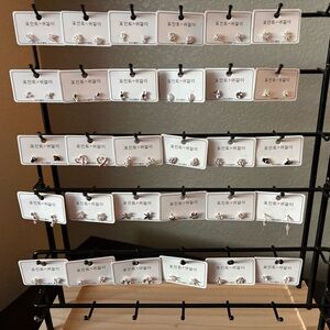 Fashion Jewelry Black and Silver Heart Earrings